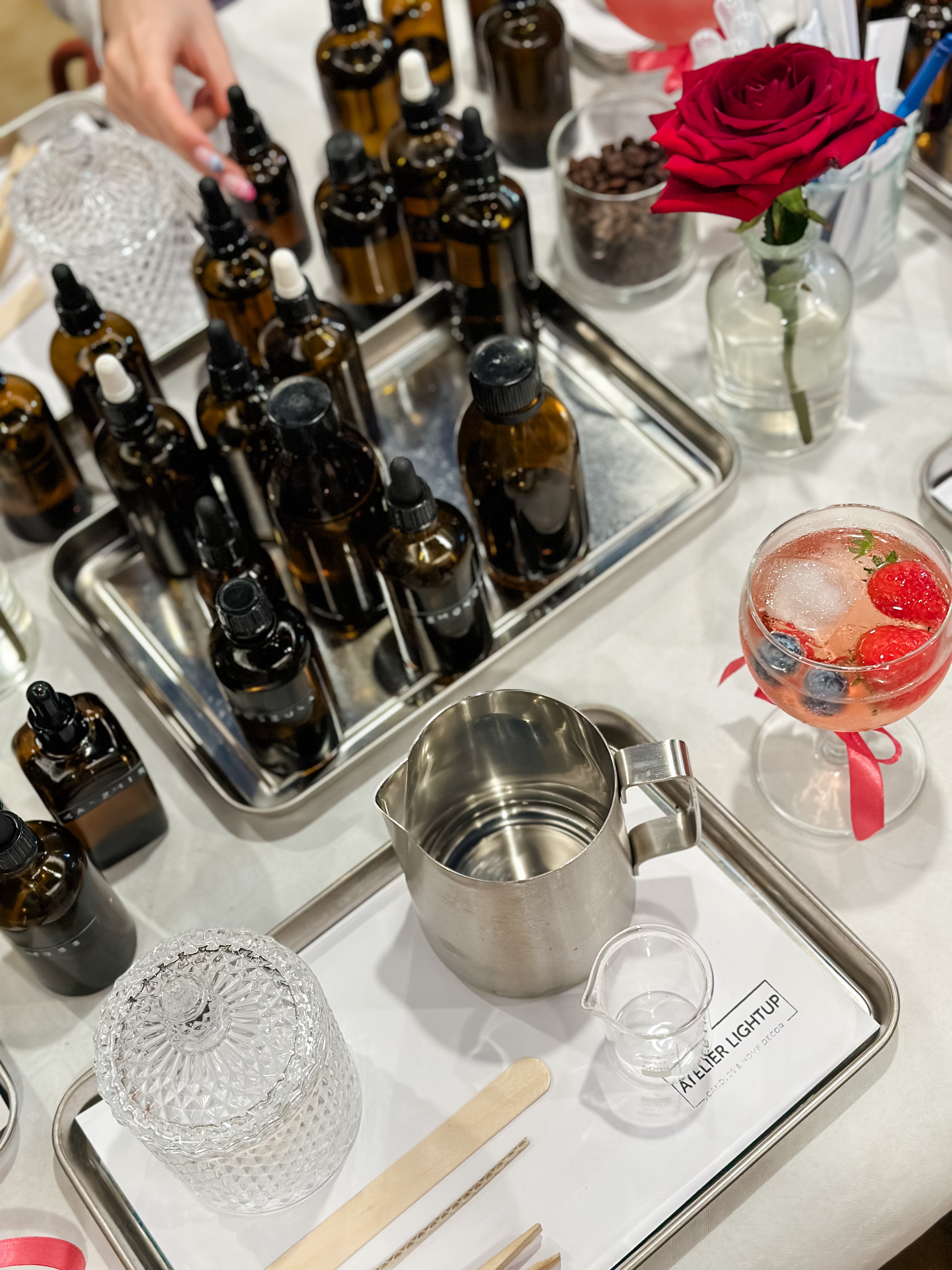 Świece, Świeczki & zimowe Prosecco - Warsztaty robienia i zdobienia świec, 14.12. godz. 13:00