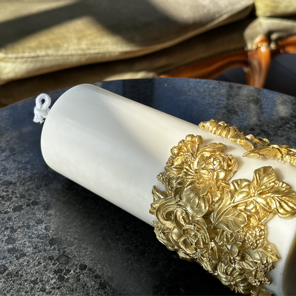 Świeca Pillar L Kwiaty Gold