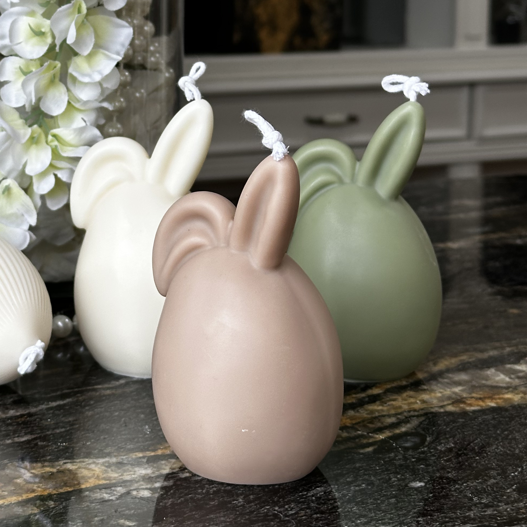 Świeca Jajko z uszkiem ochlapniętym