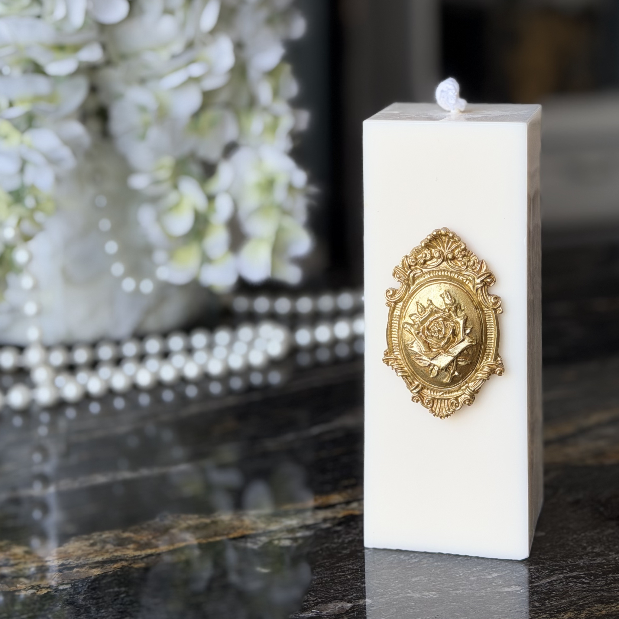 Świeca Kwadrat złoty Emblemat