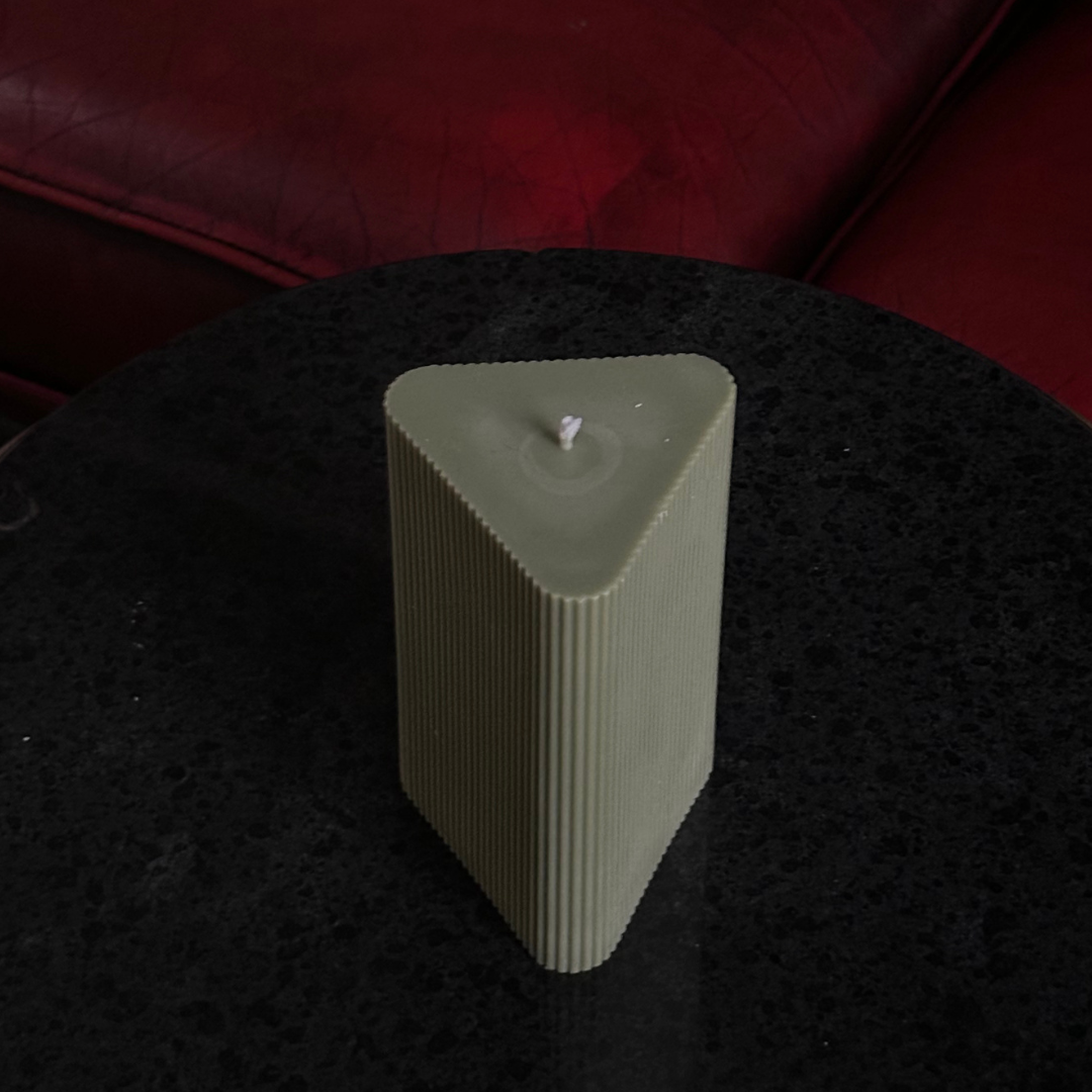 Zestaw @exploringinteriors: Świece Trójkąt & Kwadrat & Pillar